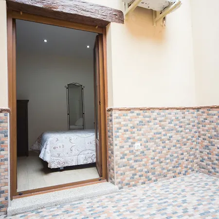 Toneles Διαμέρισμα *