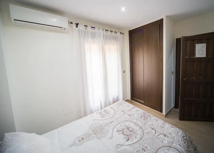 公寓 托内勒斯酒店 *